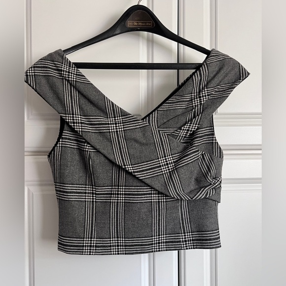 Alice + Olivia Deandra Top size 8 - Picture 4 of 9